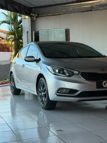 Kia Motors Cerato 1.6 16V Flex Aut. 2014