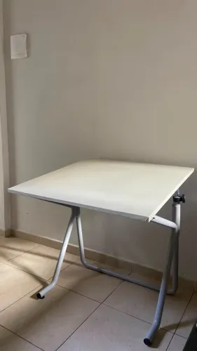 Mesa de Desenho Trident