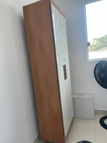 Armário multiuso