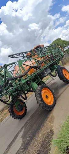 Tratores  Case máquinas agrícolas pulverizador stara 