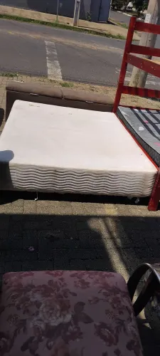Base de cama box casal USADA ENTREGA dentro de Uberlândia MG