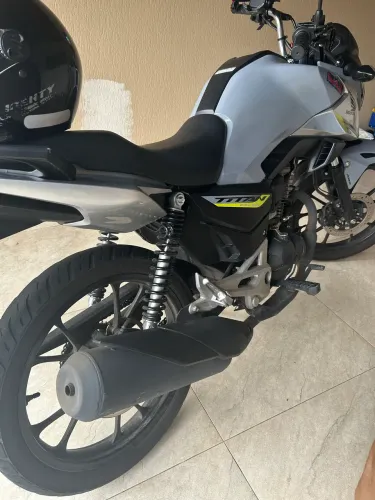 Passo financiamento de Titan