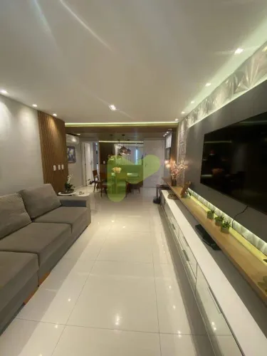 Apartamento à venda, 3 quartos, 2 suítes, 2 vagas, Cavaleiros - Macaé/RJ