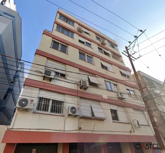 Apartamento Studio para Venda- 25m2, semimobiliado, elevador- Cidade Baixa