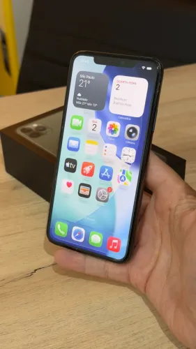 iPhone 11 Pro Max 64GB Verde - Com nota fiscal e 90 dias de garantia! Loja física!