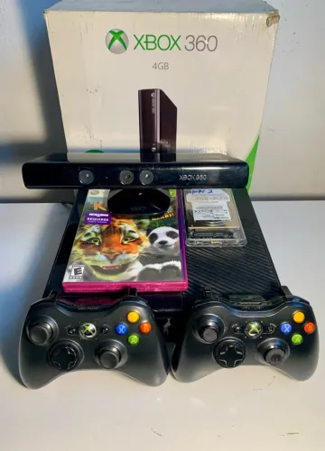 Xbox 360 Super Slim na Caixa + Kinect + 2 Controles Originais + HD cheio de Jogos