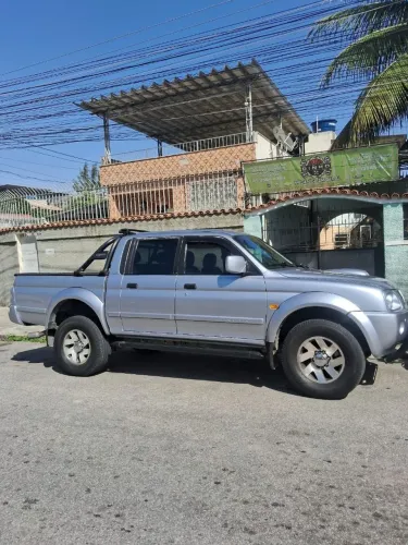 Mitsubishi L200 GLS 2.5 4X4 CD Diesel 2006