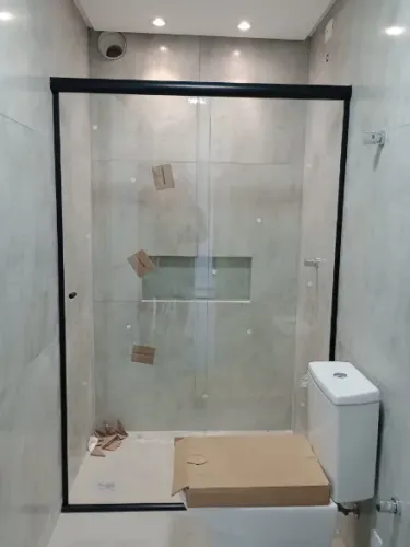BOX EM VIDRO