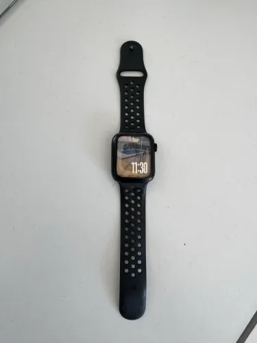 Apple Watch SE