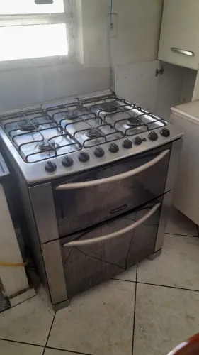 Vendo urgente Fogão 6 bocas