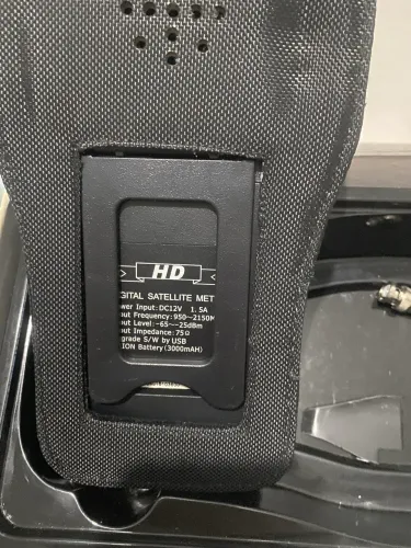 Medidor de sinal de antena parabólica digital (Satellite Finder / Sat Meter HD).