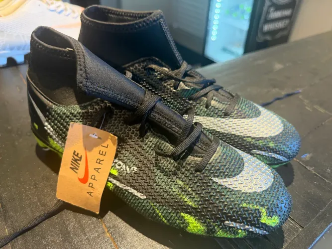 Chuteira Nike