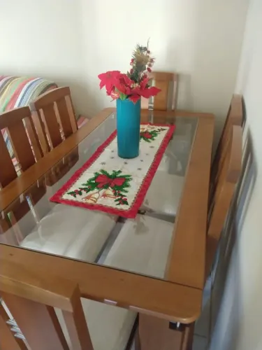 Mesa de copa e vidro 