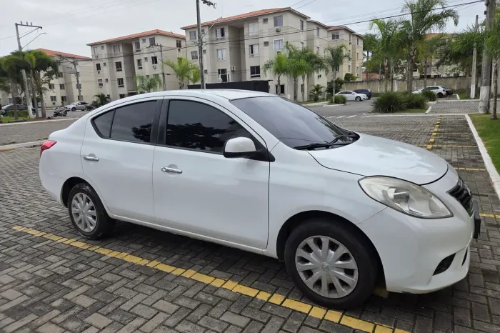 Nissan Versa SV 1.6 16V Flex Fuel 4P Mec. 2012