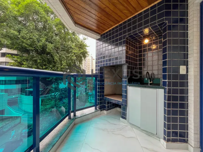 Apartamento reformado varanda gourmet à venda, Pitangueiras, Guarujá, SP