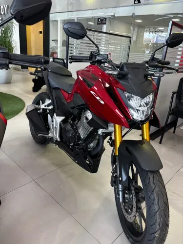 CB 300F TWISTER 2027 Lançamento