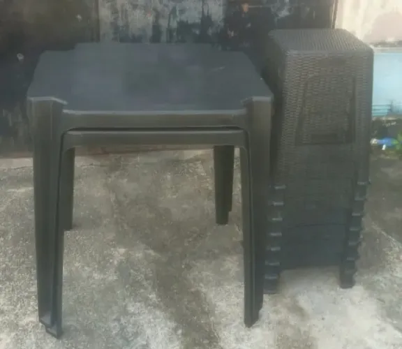 Conjunto Bancos e Mesas