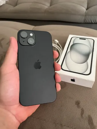 iPhone 15 - 100% Bateria (Ainda na garantia Apple)