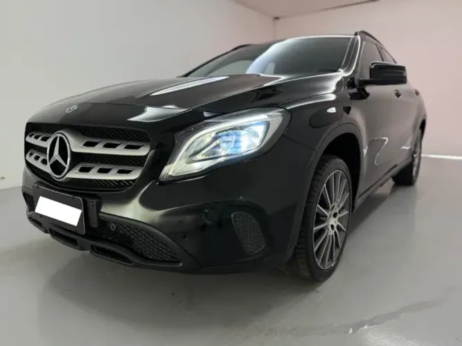 Mercedes-Benz GLA 200 Adv. 1.6/1.6 TB 16V Flex Aut. 2018