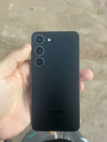Samsung S23 
