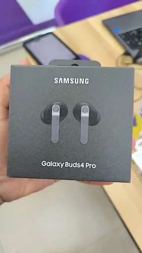 FONE SAMSUNG BUDS 4 PRO LACRADO COM NOTA FISCAL E GARANTIA!