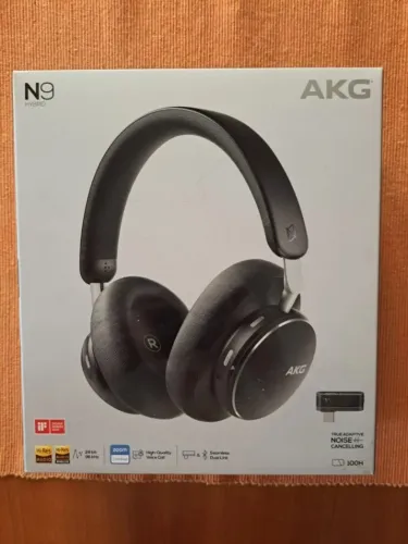 Akg N9 Hybrid Anc Headphone Hi-res Ldac Bluetooth Usb 2.4ghz