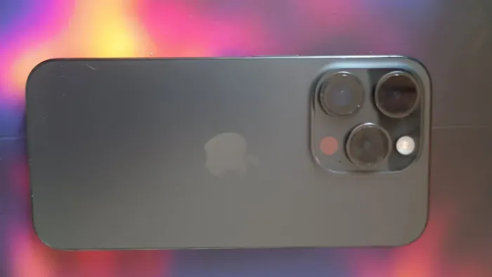 iPhone 15 pro em excelente estado