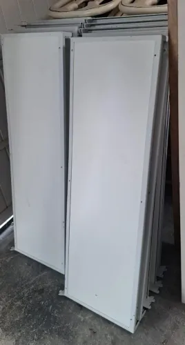 Prateleira de trilho