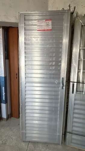 Porta palheta fechada completa em alumínio
