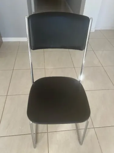 QUATRO CADEIRAS PARA COZINHA
