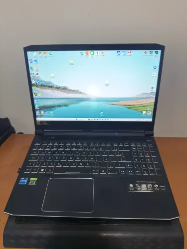 Notebook gamer Helios 300