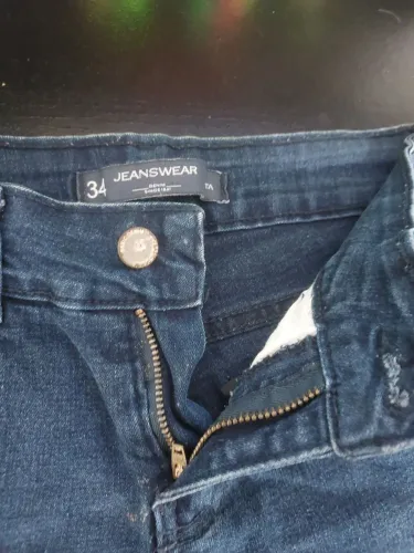 Short Jeans Feminino Lavagem Escura Jeanswear(C&A)<br>