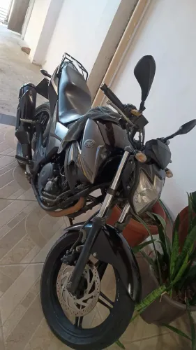 Fazer 250