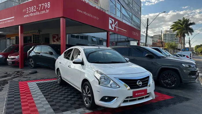 Nissan Versa SL 1.6 16V Flexstart 4P Aut. 2020