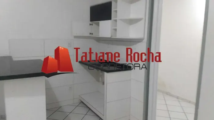 Alugo excelente kitnet no Condomínio Downtown Flat.