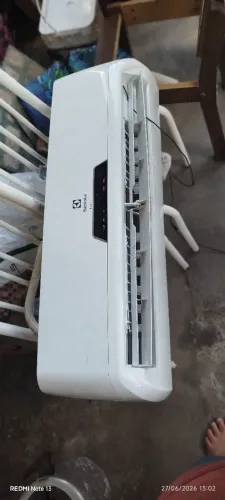 AR CONDICIONADO SPLIT 9000 BTUs ELETROLUX 