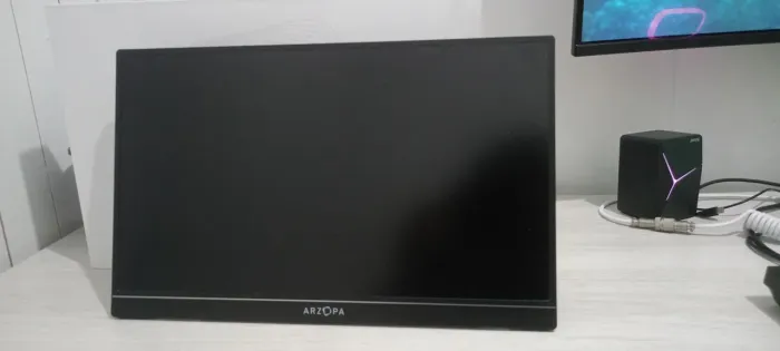 Monitor Portátil Gamer Arzopa 16.1" | 144Hz | Painel IPS 100% sRGB | Completo na Caixa