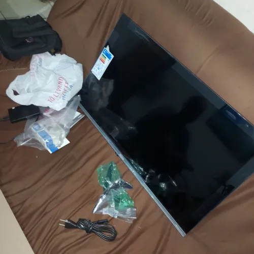 Smart TV 32? Philco Android TV - Impecável (Menos de 1 Ano, Usada Só para Videogame!)