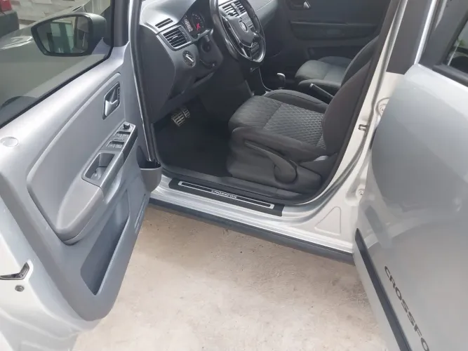 Volkswagen Crossfox I Motion 1.6 T. Flex 16V 5P 2015