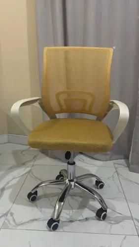 Cadeira de escritório nova