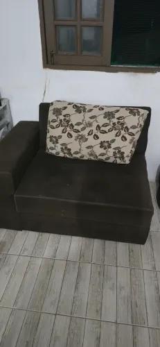 Televisão, máquina de lavar, sofá geladeira e fogao