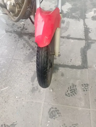 Moto seminovos. Vendo menos o baú toda revisada