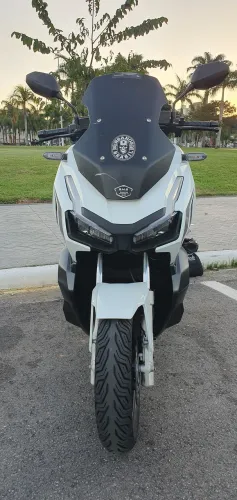 Honda ADV Muito Nova - Completa e Super Conservada