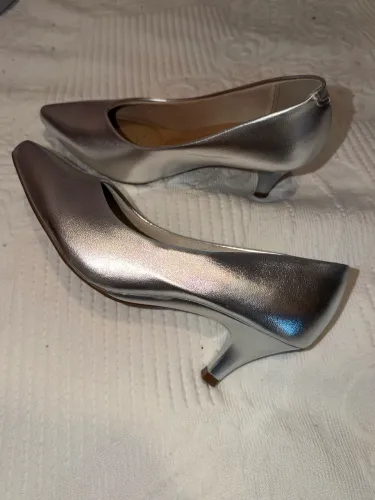 Scarpin prata