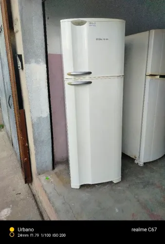 Geladeira dúplex Electrolux frost free 
