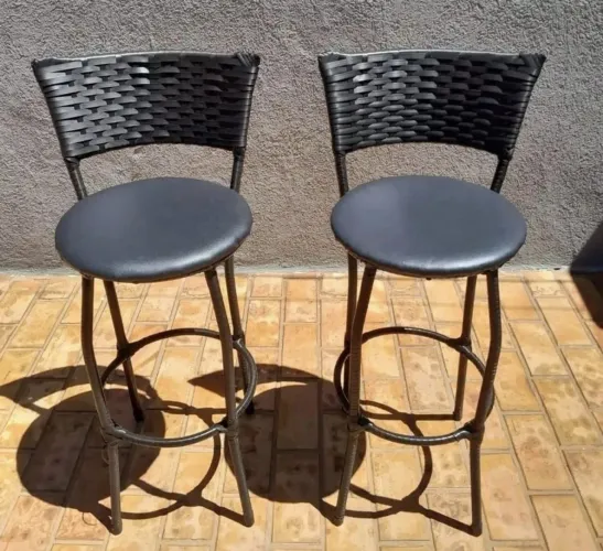 Jogo de banquetas altas bistrô,material bem reforçado,suporta 150kg,direto da fábrica 