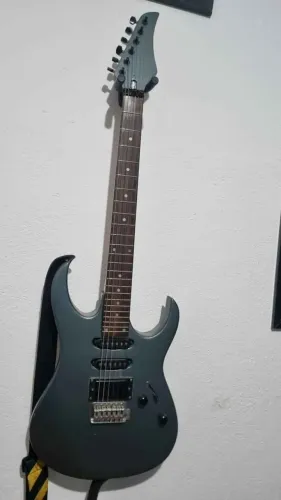 Guitarra Semi Nova