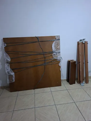 Mesa de jantar madeira nobre
