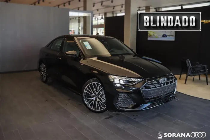 Audi A3 Sed. Perform. Black 2.0 TFSI S-tronic 2026