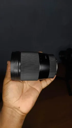 LENTE SIGMA 16MM F/1.4 ? SONY E-MOUNT